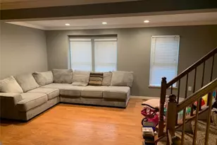 337 Murrays Ln, Pittsburgh, PA 15234 - Photo 9