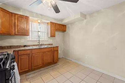 329 Macassar Dr, Pittsburgh, PA 15236 - Photo 9