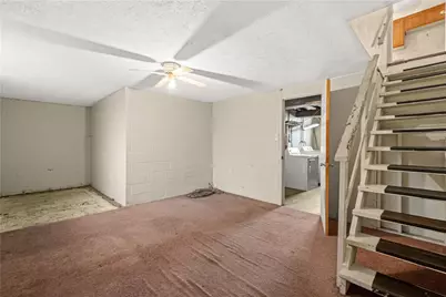 329 Macassar Dr, Pittsburgh, PA 15236 - Photo 23