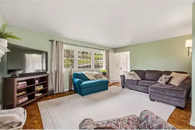 19 Sigrid Dr, Carnegie, PA 15106 - Photo 3