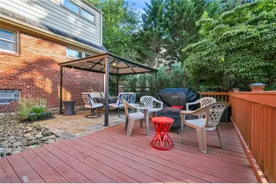 19 Sigrid Dr, Carnegie, PA 15106 - Photo 23