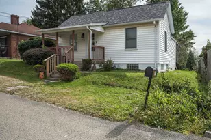 817 Isobel St, Springdale Township, PA 15049 - Photo 5