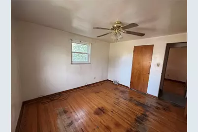 2542 Mohawk St, White Oak, PA 15131 - Photo 9