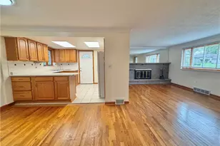 2884 Sunset Cir, Murrysville, PA 15632 - Photo 3