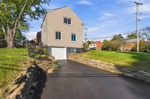 572 Crestline Dr, Baldwin Twp, PA 15234 - Photo 31
