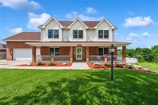 9331 Pembroke Cir, North Huntingdon, PA 15642 - Photo 1