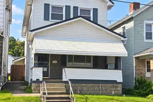 429 Longfellow St, Vandergrift, PA 15690 - Photo 1