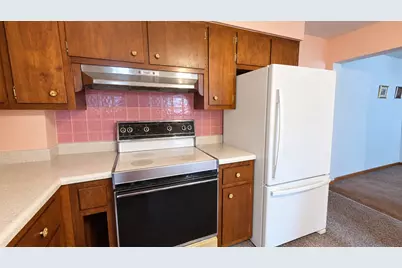 429 Longfellow Street, Vandergrift, PA 15690 - Photo 5