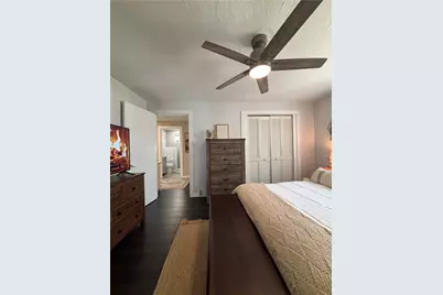 1115 Grandview Dr, Jeannette, PA 15644 - Photo 9