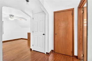 3710 Oakton Rd, Pittsburgh, PA 15227 - Photo 23