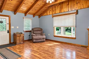 115 La Vista Ln, Summit Township, PA 16001 - Photo 9