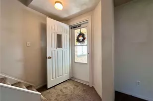 428 Longfellow St, Vandergrift, PA 15690 - Photo 13