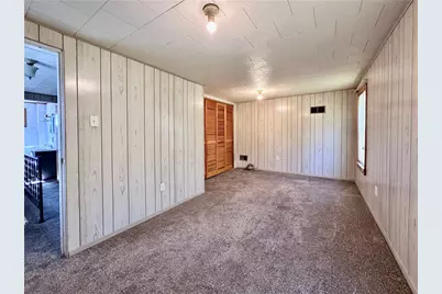 428 Longfellow Street, Vandergrift, PA 15690 - Photo 15