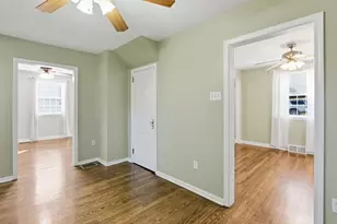 3331 Wallace Dr, Pittsburgh, PA 15227 - Photo 13