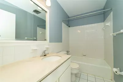 646 Robinwood Dr #F, Scott Township, PA 15216 - Photo 11