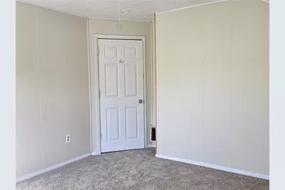 807 Wood St, Centerville, PA 15358 - Photo 15
