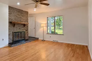 26 Country Club Rd, Pine Township, PA 16127 - Photo 9