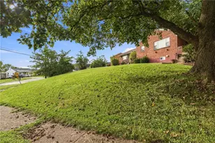 216-218 Talisman Ln, Harrison Township, PA 15065 - Photo 3