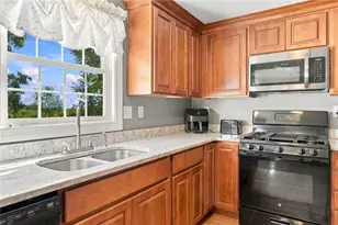 140 Slatewood Ct, Bethel Park, PA 15102 - Photo 11