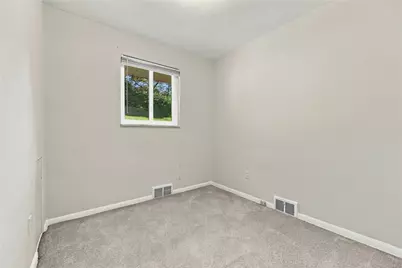 922 Maplewood Drive, Pittsburgh, PA 15234 - Photo 13