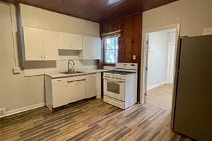 226 Flowers Ave, Pittsburgh, PA 15207 - Photo 7