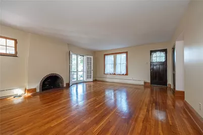 1060 Bank St, Bridgeville, PA 15017 - Photo 7