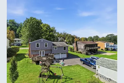 110 Glengarry Dr, Moon/Crescent Twp, PA 15108 - Photo 39