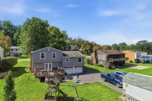 110 Glengarry Dr, Moon/Crescent Twp, PA 15108 - Photo 39
