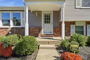 110 Glengarry Dr, Moon/Crescent Twp, PA 15108 - Photo 3
