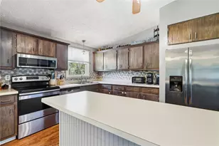 110 Glengarry Dr, Moon/Crescent Twp, PA 15108 - Photo 13