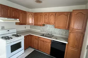 416 Ferdinand Dr, North Versailles, PA 15137 - Photo 5