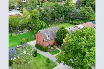 1286 Lakemont Dr, Pittsburgh, PA 15243 - Photo 9