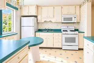 245 Mechanic St, Kirby - Mount Morris, PA 15349 - Photo 5