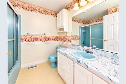 245 Mechanic St, Kirby - Mount Morris, PA 15349 - Photo 17