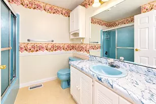 245 Mechanic St, Kirby - Mount Morris, PA 15349 - Photo 17
