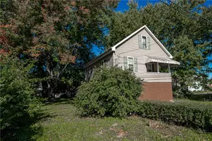 1717 1/2 5th Ave Ext, Manor Township, PA 16226 - Photo 3