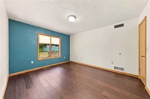909 Clayton Dr, Hempfield Township, PA 15601 - Photo 21