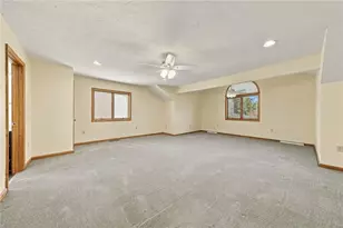 909 Clayton Dr, Hempfield Township, PA 15601 - Photo 19