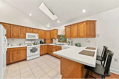 758 Harvey Ave, Greensburg, PA 15601 - Photo 5
