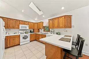 758 Harvey Ave, Greensburg, PA 15601 - Photo 5