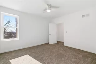 125 Hawkins Ave, Pittsburgh, PA 15214 - Photo 15