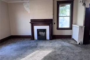 215 S 2nd St, Jeannette, PA 15644 - Photo 5