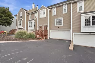 2655 Hunters Point Dr, Pittsburgh, PA 15090 - Photo 39
