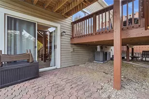 2655 Hunters Point Dr, Pittsburgh, PA 15090 - Photo 33