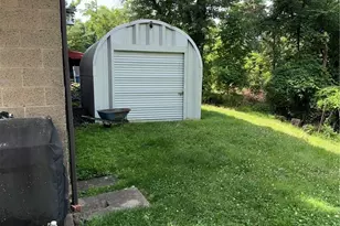 3 Arnold Dr, Pittsburgh, PA 15147 - Photo 3