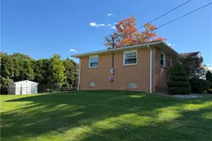 619 S Mercer Ave, Hermitage, PA 16148 - Photo 3