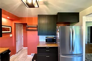 212 W Fairmont Ave, Neshannock Township, PA 16105 - Photo 13