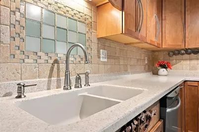 335 Sunridge Dr, Economy, PA 15042 - Photo 17