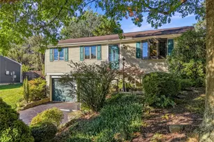 335 Sunridge Dr, Economy, PA 15042 - Photo 3