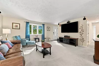 335 Sunridge Dr, Economy, PA 15042 - Photo 7